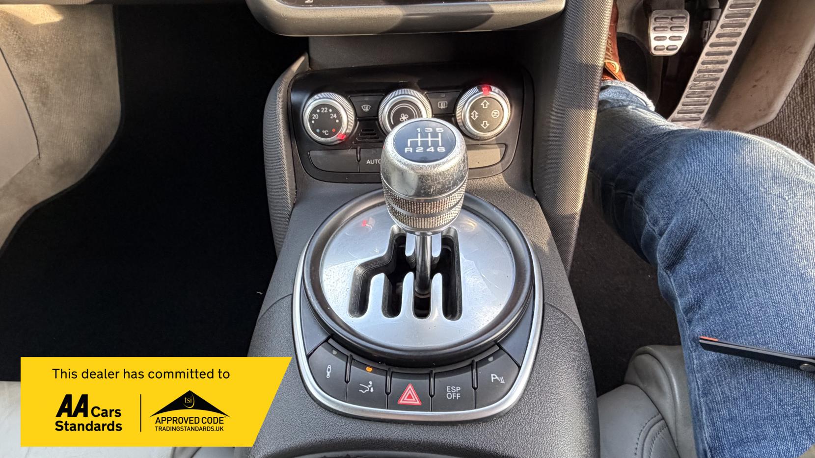 Audi R8 4.2 FSI V8 Coupe 2dr Petrol Manual quattro Euro 4 (420 ps)