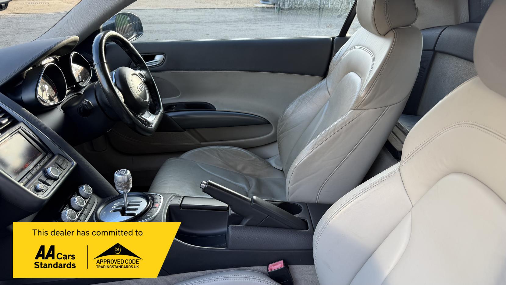 Audi R8 4.2 FSI V8 Coupe 2dr Petrol Manual quattro Euro 4 (420 ps)