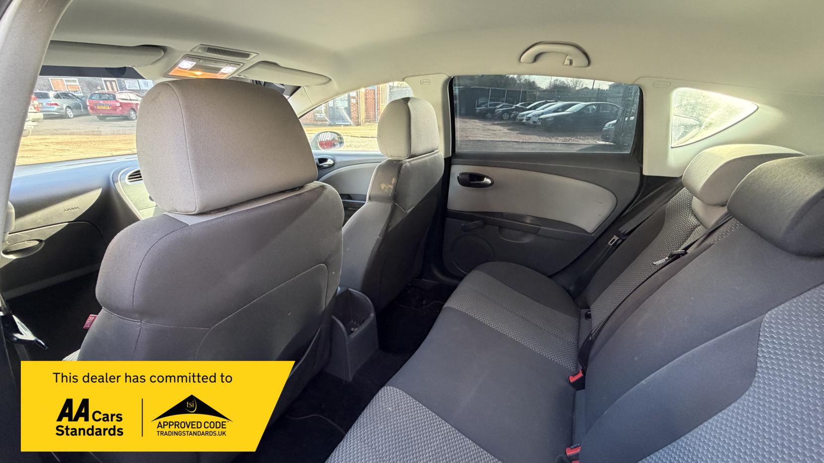 SEAT Leon 1.6 8V SE Special Edition Hatchback 5dr Petrol Manual Euro 4 (102 bhp)