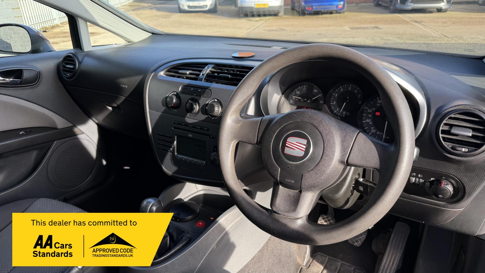 SEAT Leon 1.6 8V SE Special Edition Hatchback 5dr Petrol Manual Euro 4 (102 bhp)