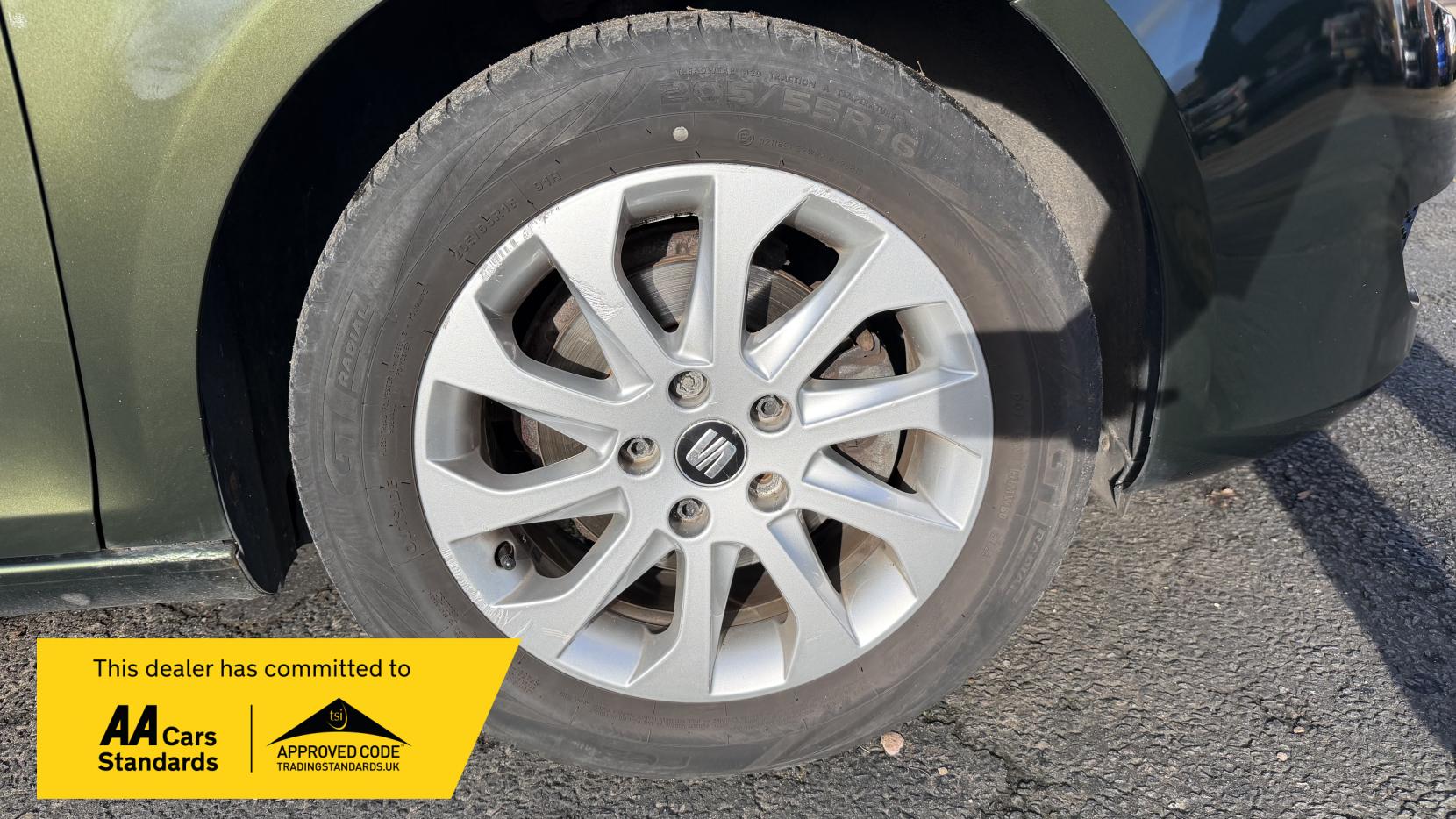 SEAT Leon 1.6 8V SE Special Edition Hatchback 5dr Petrol Manual Euro 4 (102 bhp)