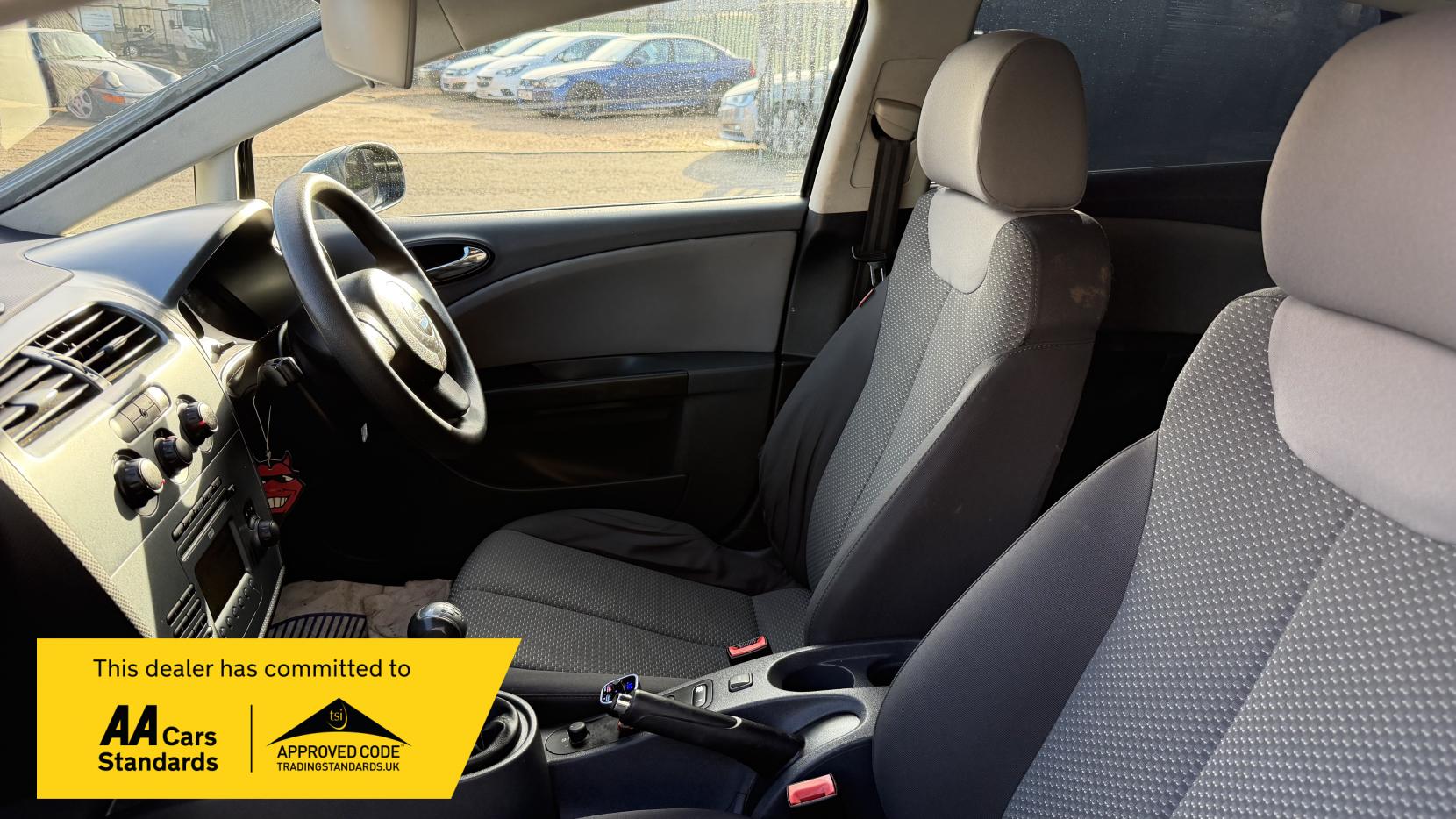 SEAT Leon 1.6 8V SE Special Edition Hatchback 5dr Petrol Manual Euro 4 (102 bhp)