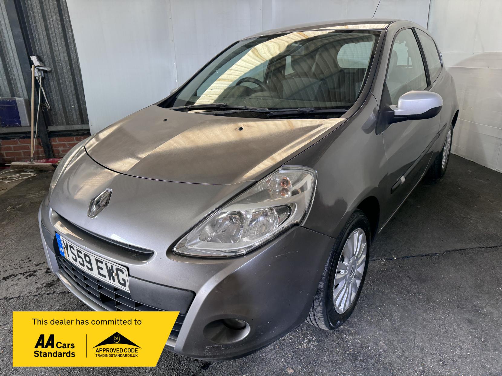 Renault Clio 1.2 I-Music Hatchback 3dr Petrol Manual Euro 5 (75 ps)