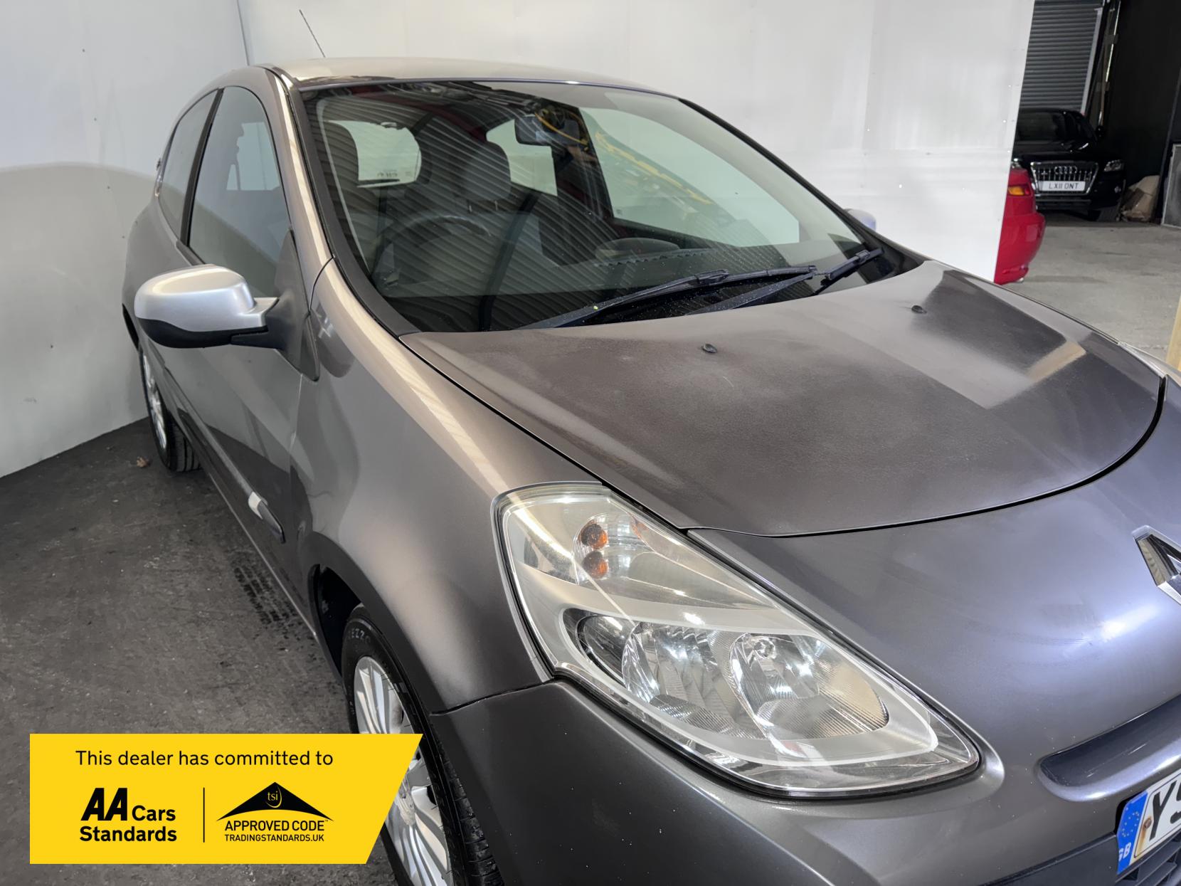 Renault Clio 1.2 I-Music Hatchback 3dr Petrol Manual Euro 5 (75 ps)