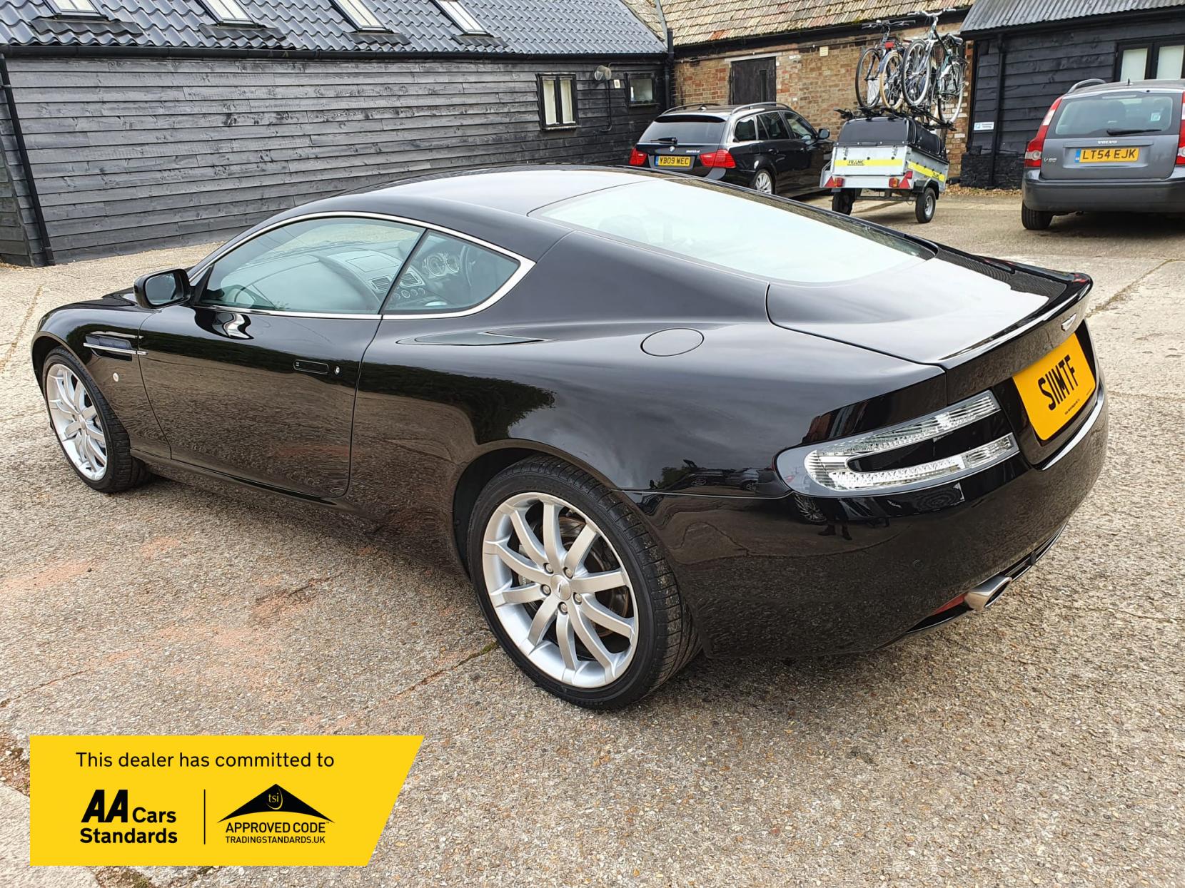 Aston Martin DB9 5.9 Coupe 2dr Petrol Manual (421 g/km, 450 bhp)