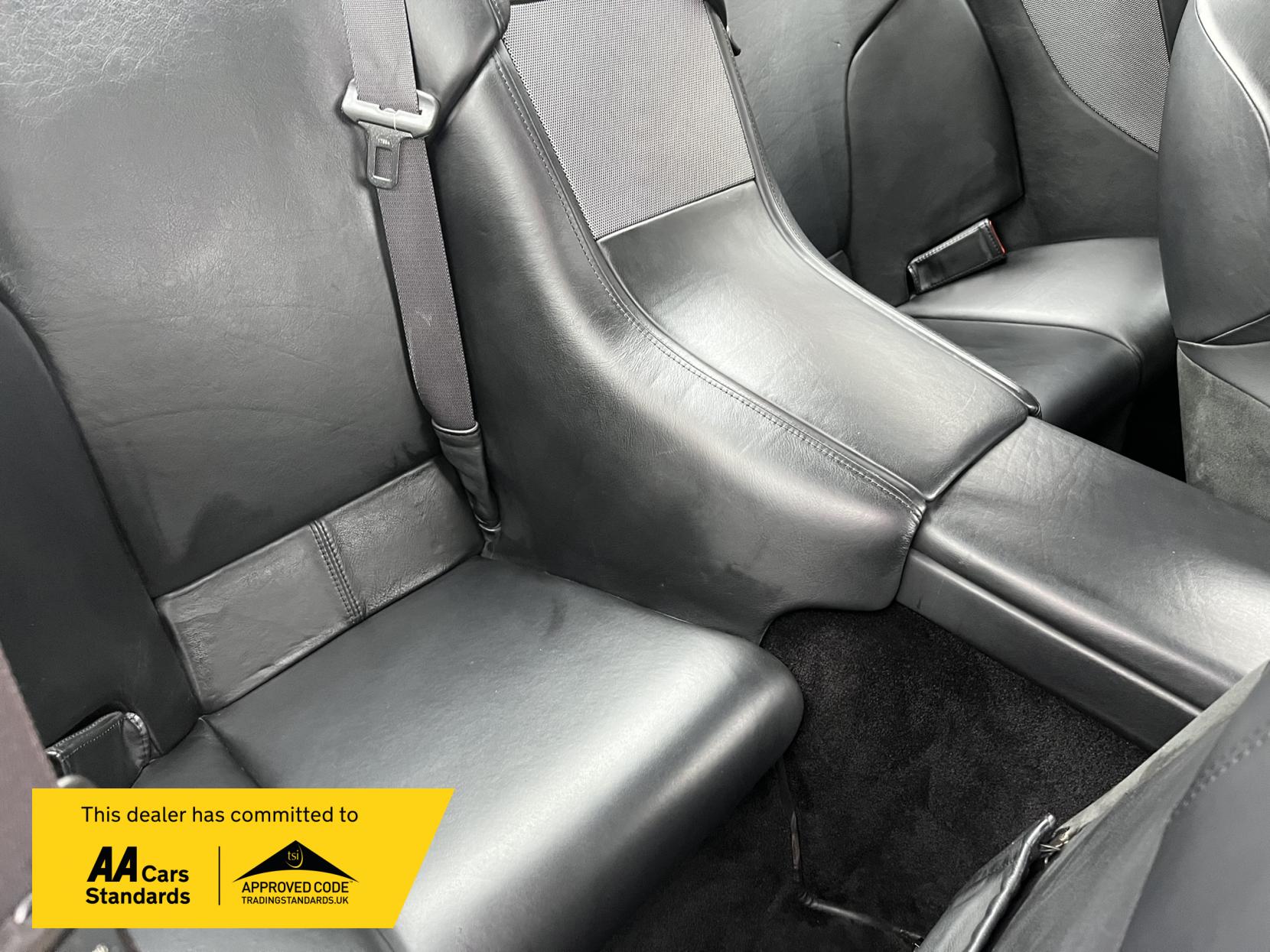 Aston Martin DB9 5.9 Coupe 2dr Petrol Seq (394 g/km, 450 bhp)