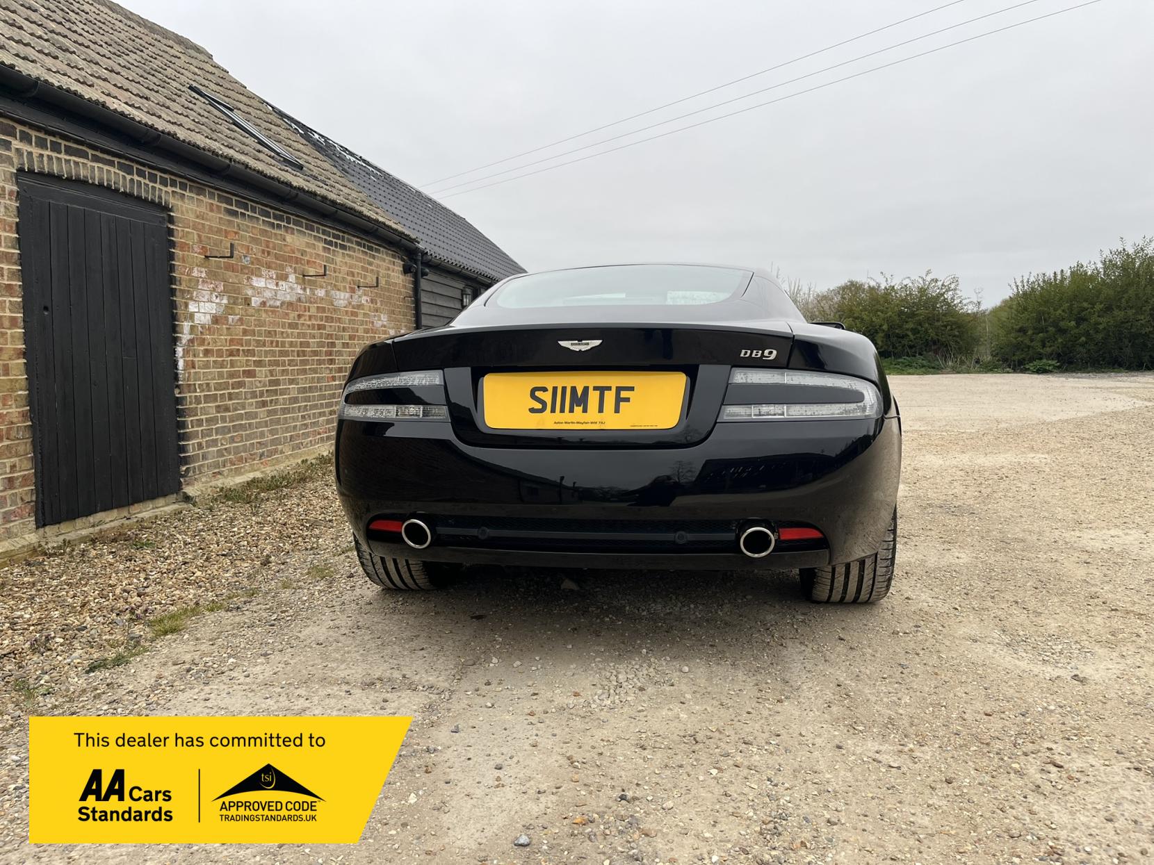 Aston Martin DB9 5.9 Coupe 2dr Petrol Seq (394 g/km, 450 bhp)