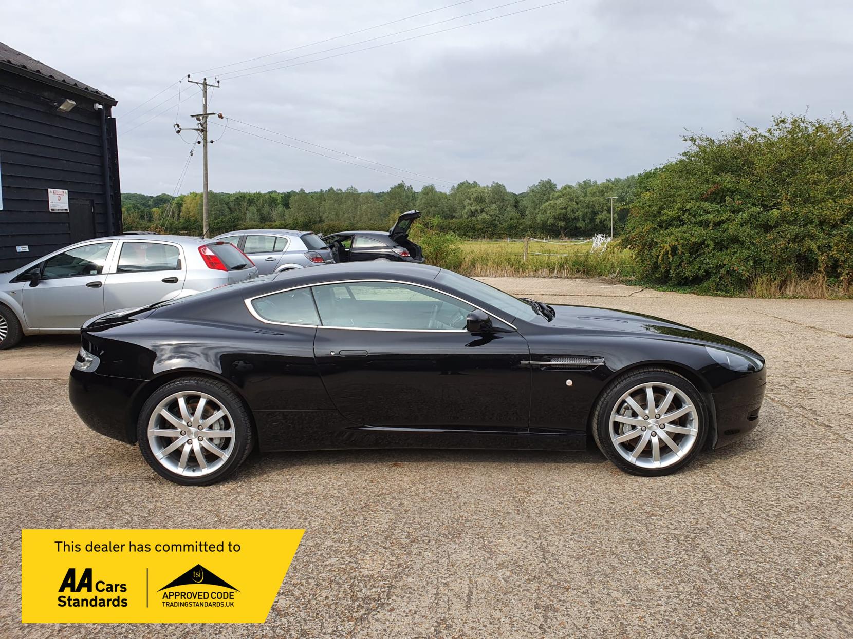Aston Martin DB9 5.9 Coupe 2dr Petrol Manual (421 g/km, 450 bhp)