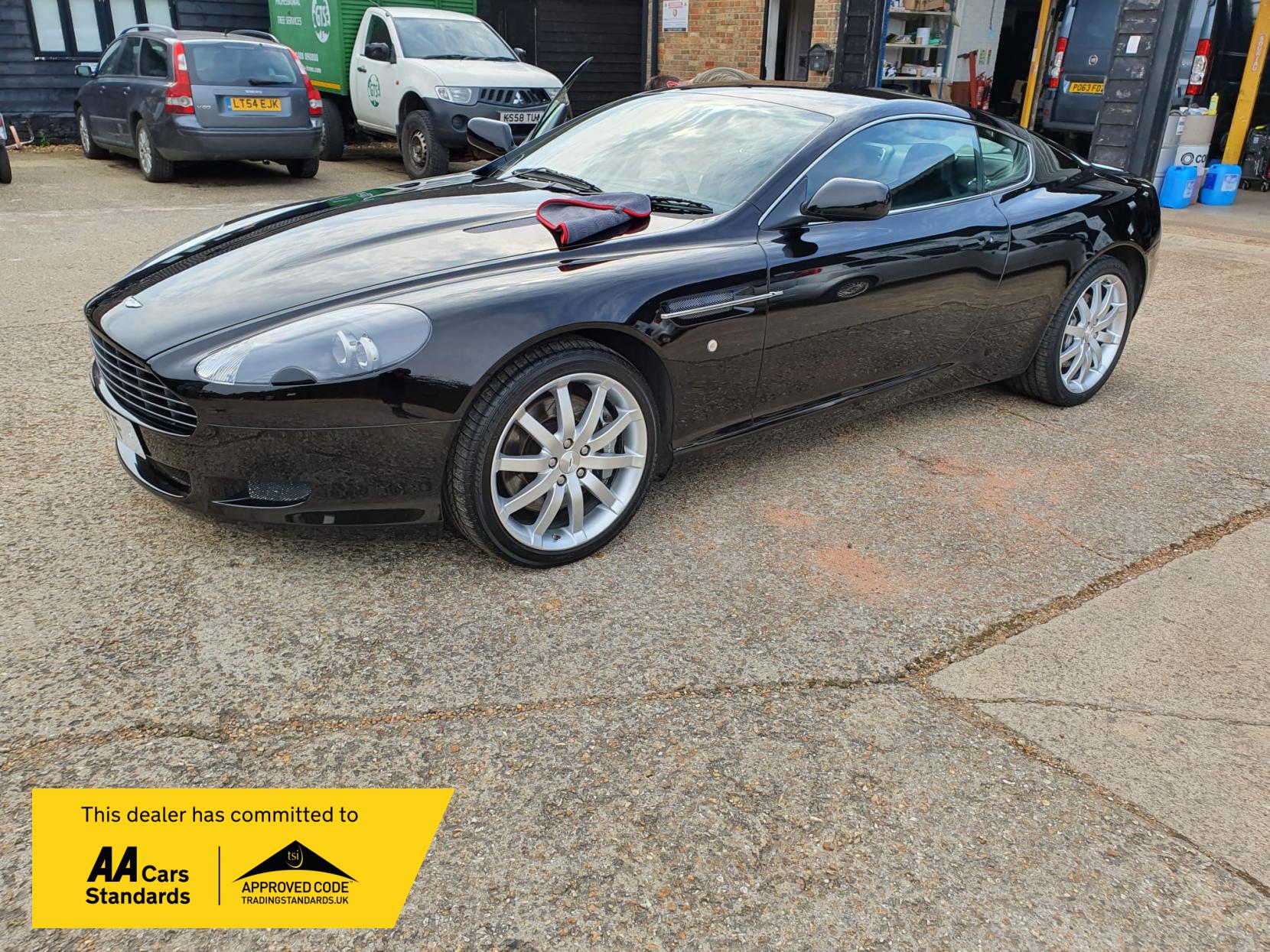 Aston Martin DB9 5.9 Coupe 2dr Petrol Manual (421 g/km, 450 bhp)