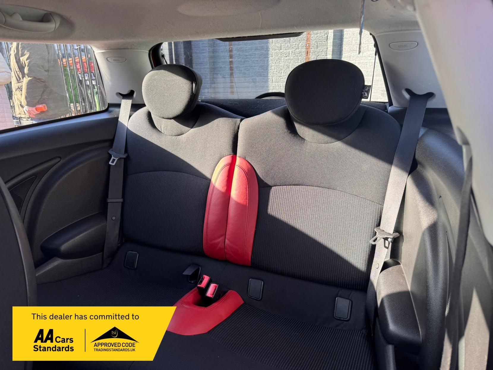 MINI Hatch 1.6 Cooper Hatchback 3dr Petrol Manual Euro 4 (120 ps)