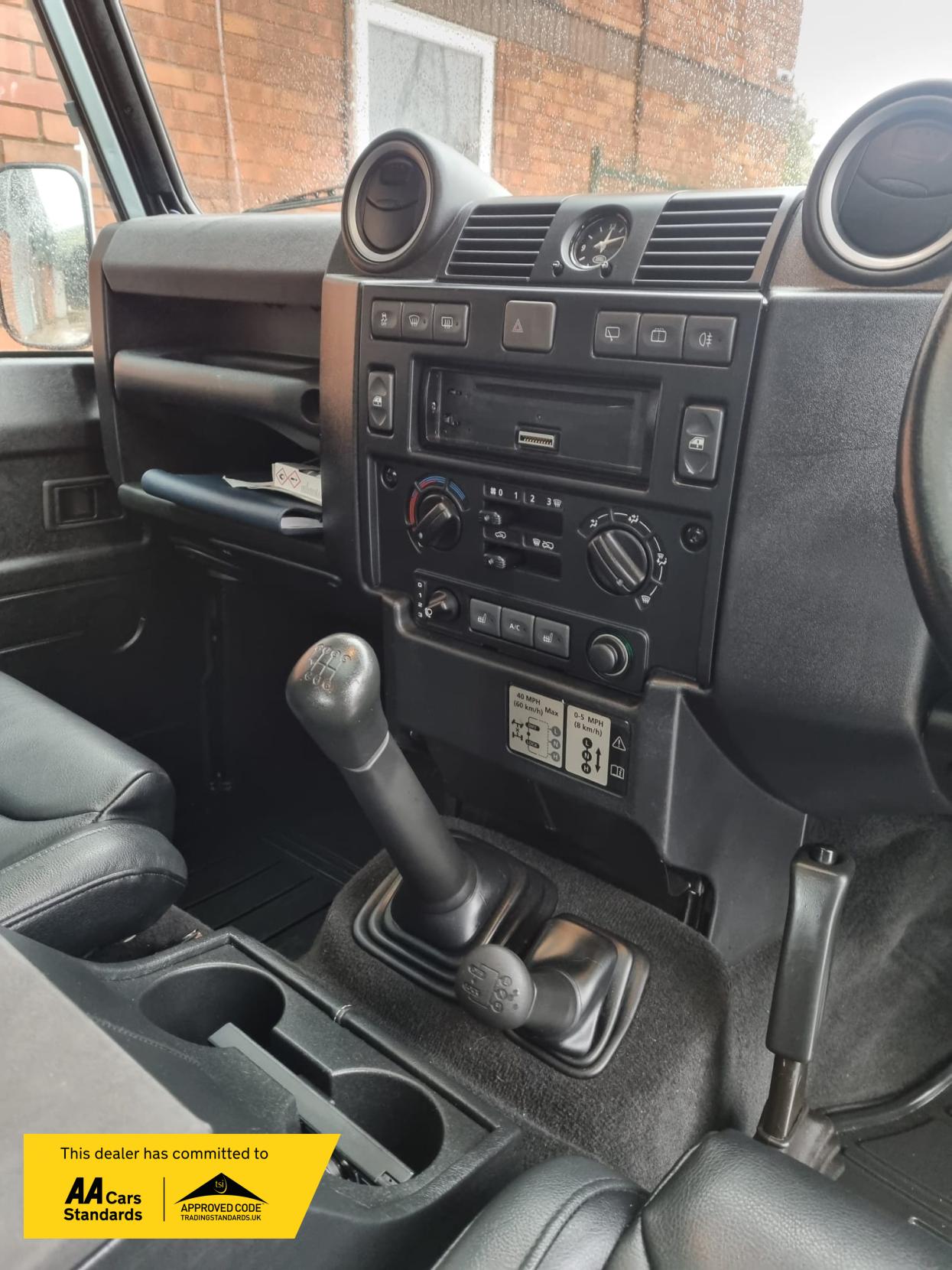 Land Rover Defender 90 2.2 TDCi XS Hard Top 3dr Diesel Manual 4WD Euro 5 (122 ps)