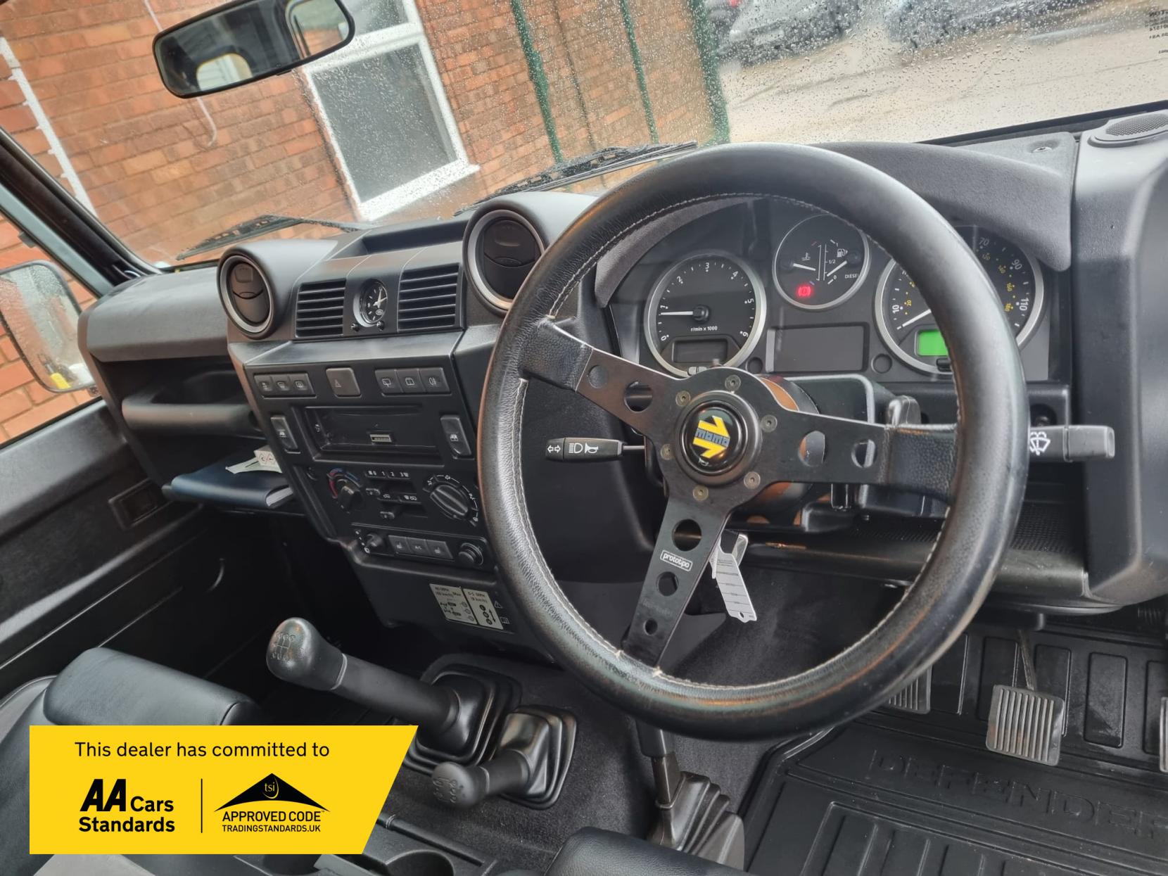 Land Rover Defender 90 2.2 TDCi XS Hard Top 3dr Diesel Manual 4WD Euro 5 (122 ps)