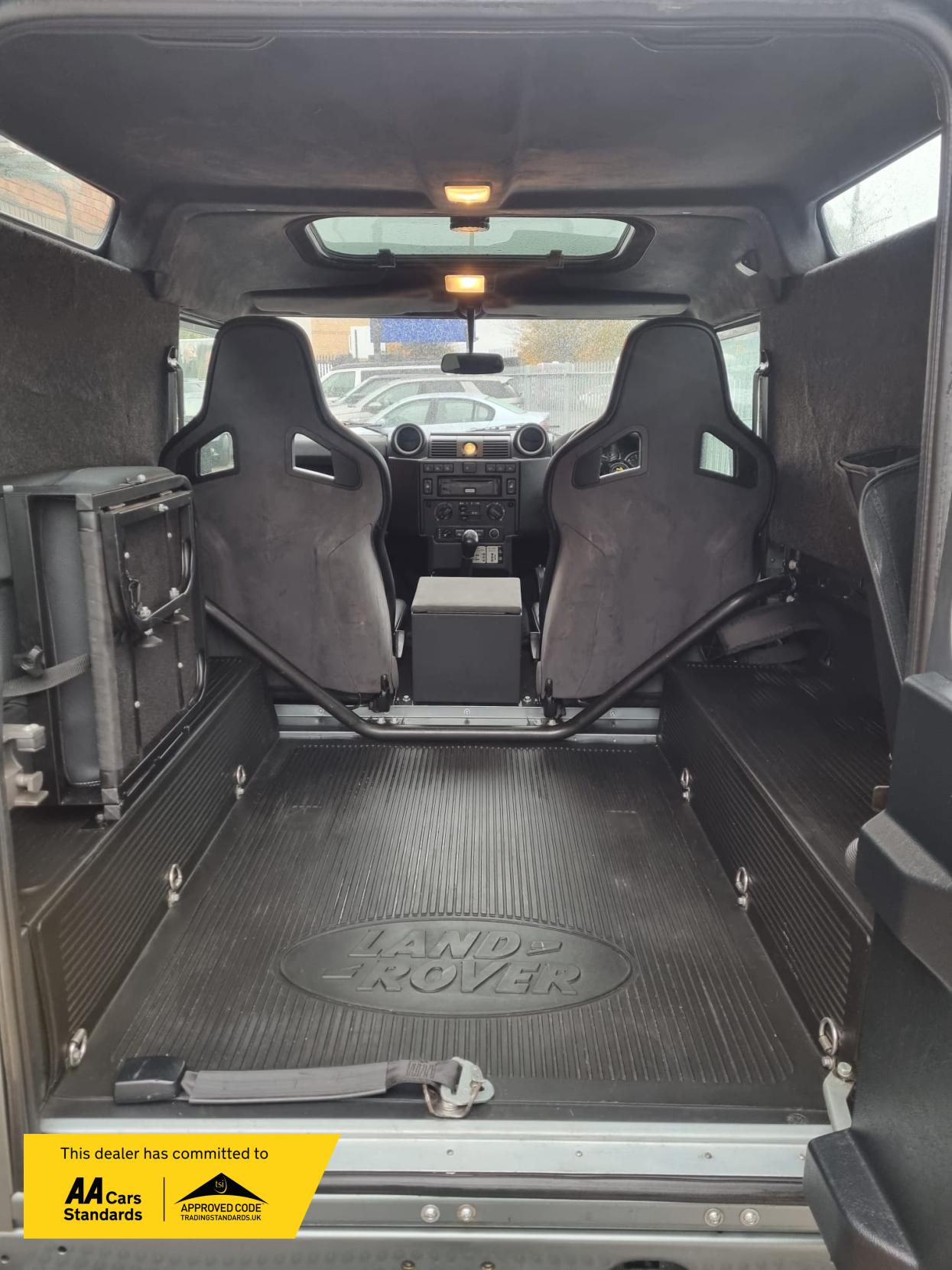Land Rover Defender 90 2.2 TDCi XS Hard Top 3dr Diesel Manual 4WD Euro 5 (122 ps)