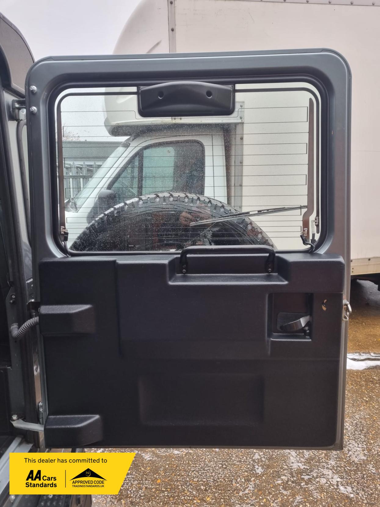 Land Rover Defender 90 2.2 TDCi XS Hard Top 3dr Diesel Manual 4WD Euro 5 (122 ps)