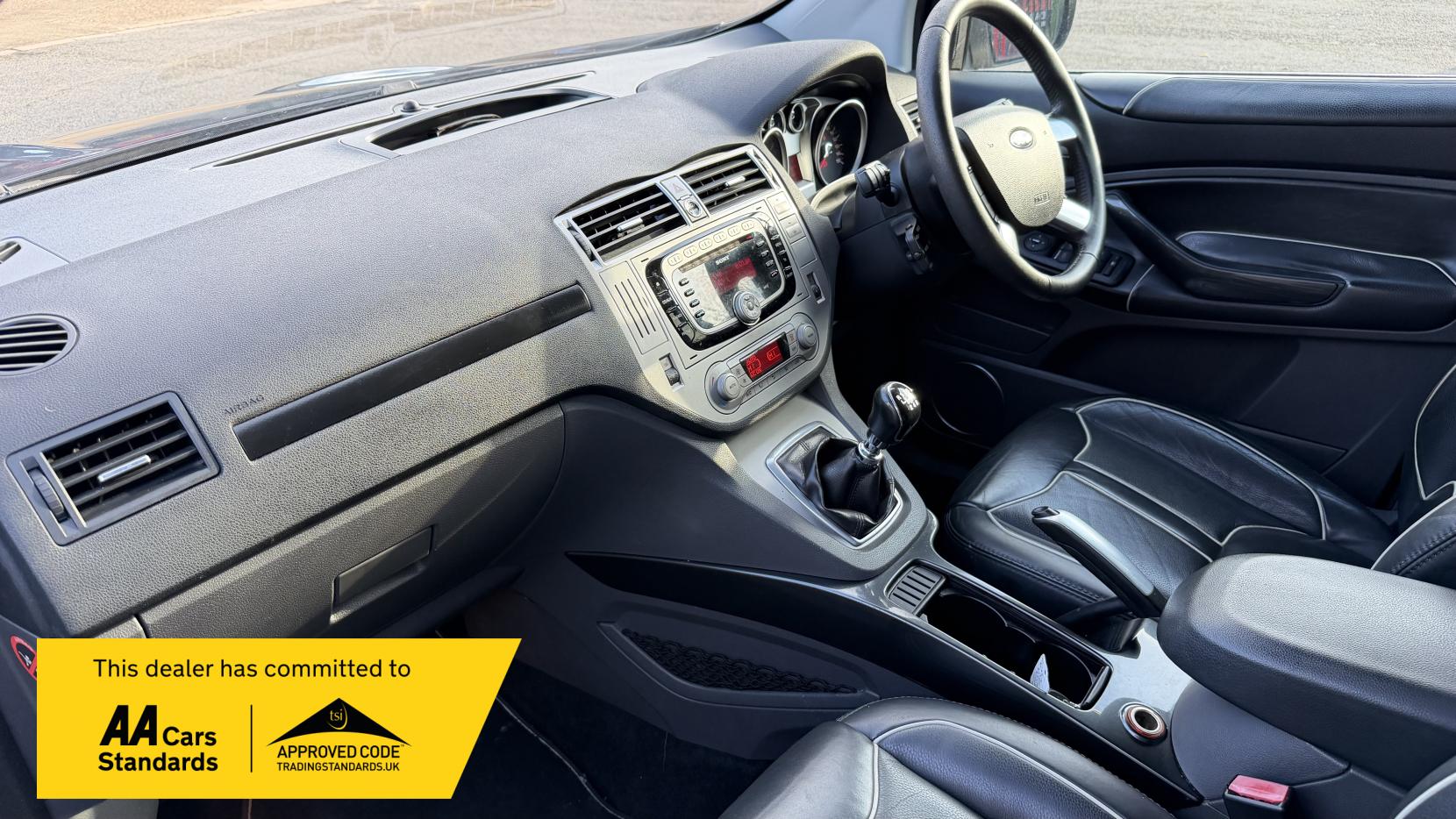 Ford Kuga 2.0 TDCi Titanium SUV 5dr Diesel Manual 2WD Euro 4 (136 ps)