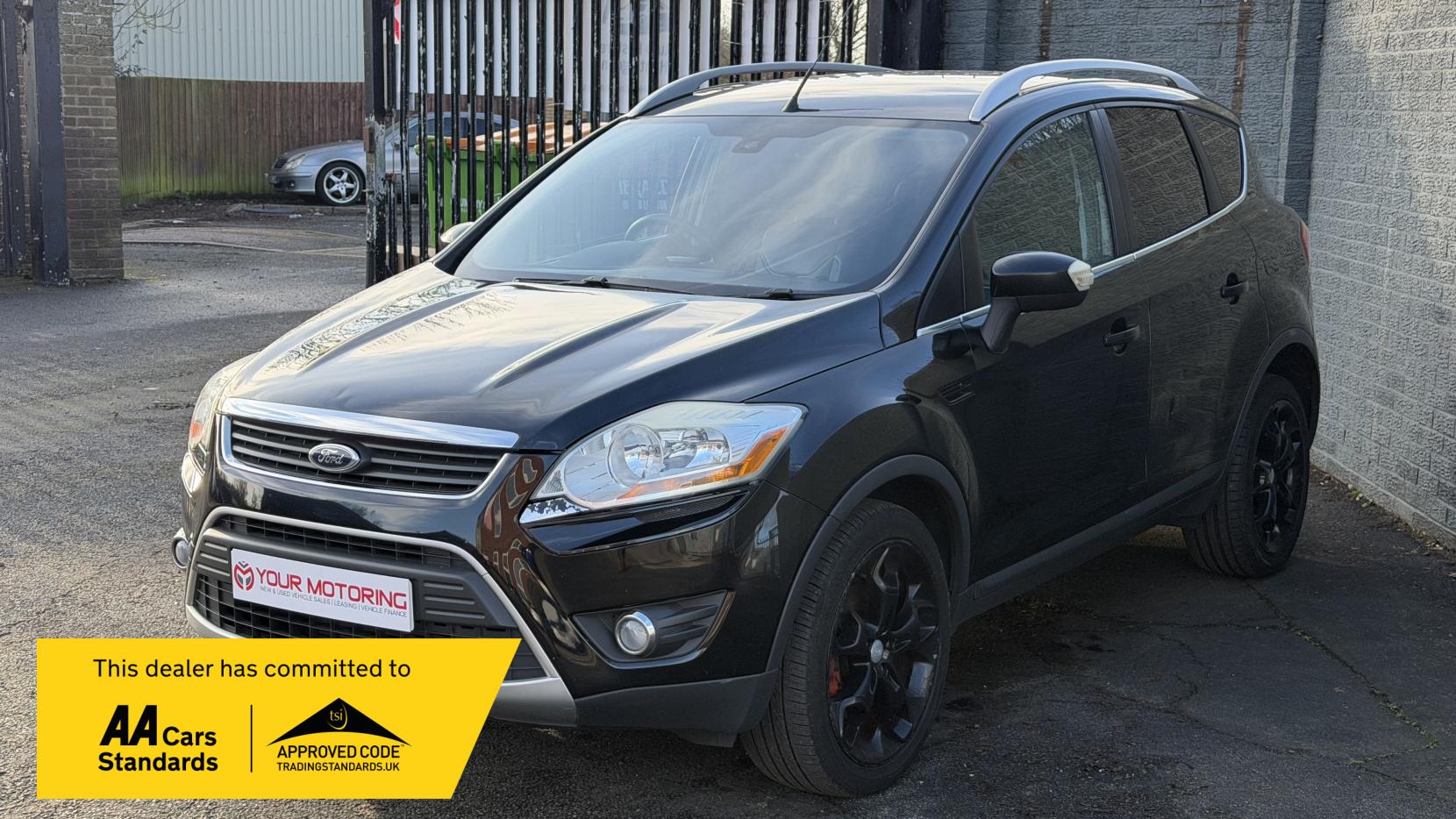 Ford Kuga 2.0 TDCi Titanium SUV 5dr Diesel Manual 2WD Euro 4 (136 ps)