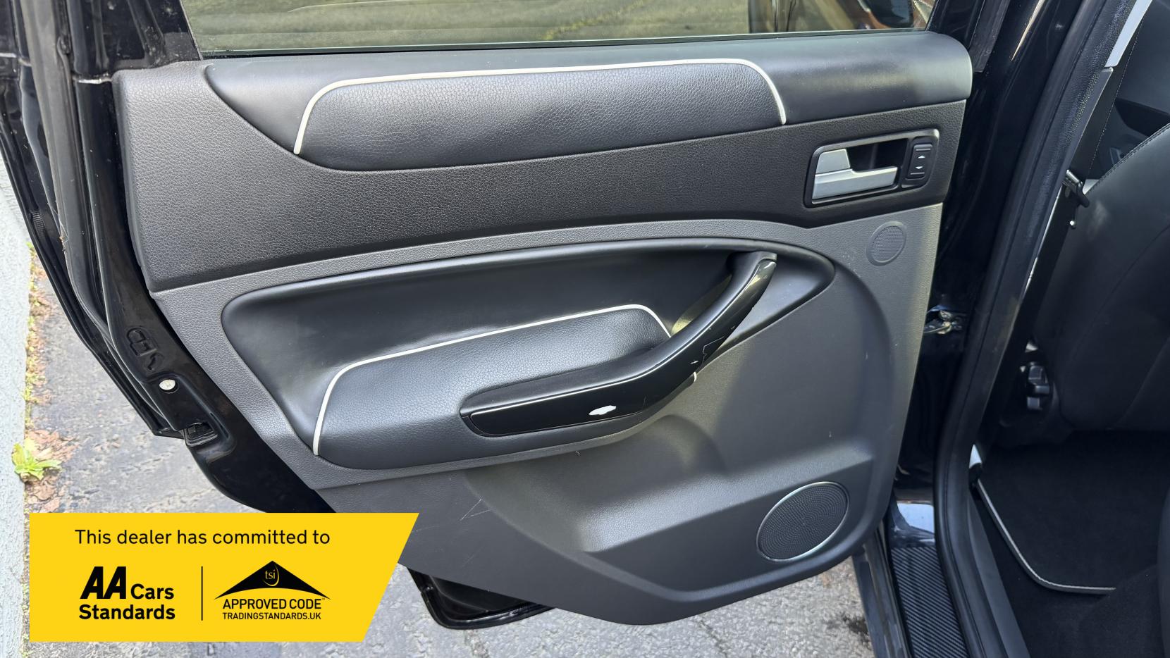 Ford Kuga 2.0 TDCi Titanium SUV 5dr Diesel Manual 2WD Euro 4 (136 ps)