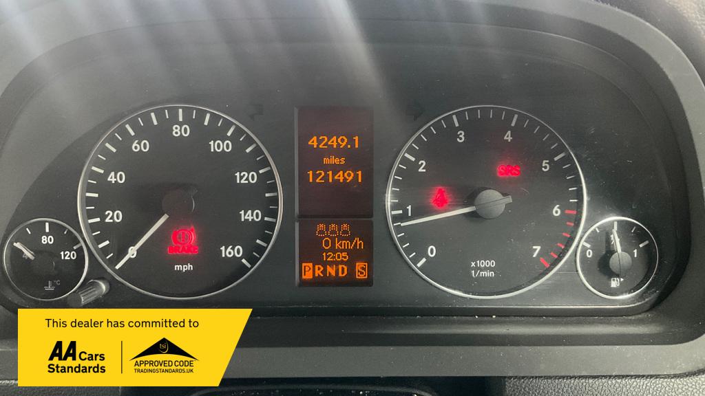 Mercedes-Benz A Class 1.5 A150 Elegance SE Hatchback 5dr Petrol CVT (157 g/km, 95 bhp)