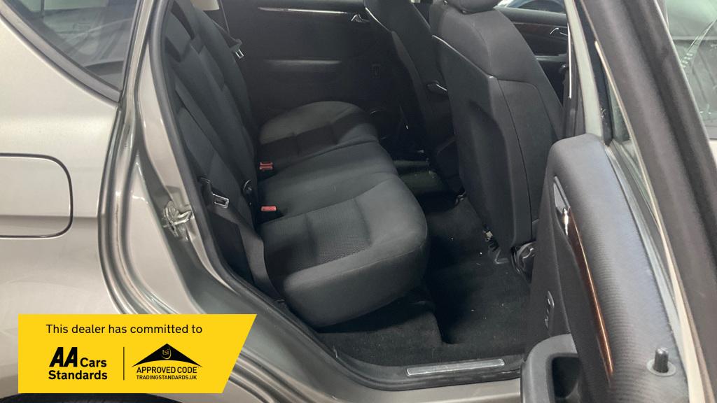 Mercedes-Benz A Class 1.5 A150 Elegance SE Hatchback 5dr Petrol CVT (157 g/km, 95 bhp)