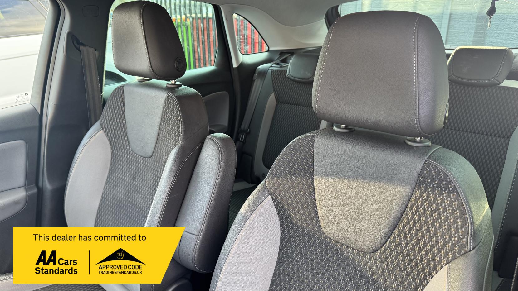 Vauxhall Crossland X 1.2 Elite Nav SUV 5dr Petrol Manual Euro 6 (83 ps)
