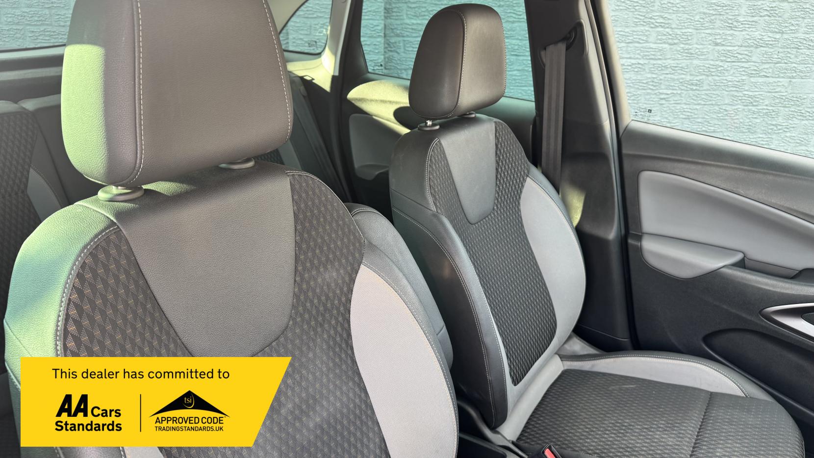Vauxhall Crossland X 1.2 Elite Nav SUV 5dr Petrol Manual Euro 6 (83 ps)