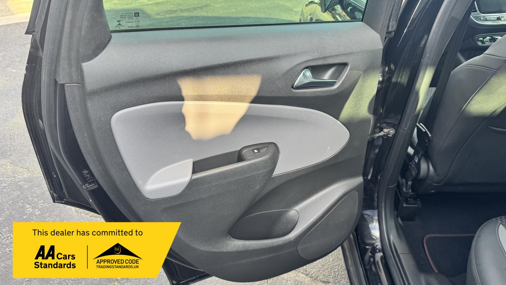 Vauxhall Crossland X 1.2 Elite Nav SUV 5dr Petrol Manual Euro 6 (83 ps)