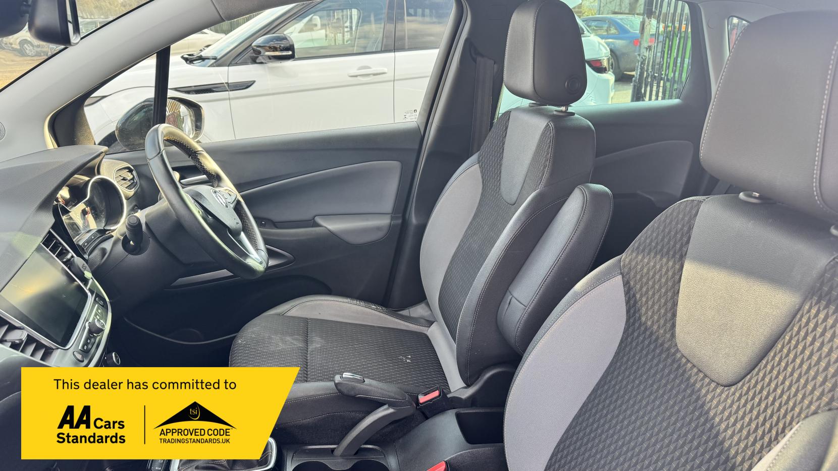 Vauxhall Crossland X 1.2 Elite Nav SUV 5dr Petrol Manual Euro 6 (83 ps)