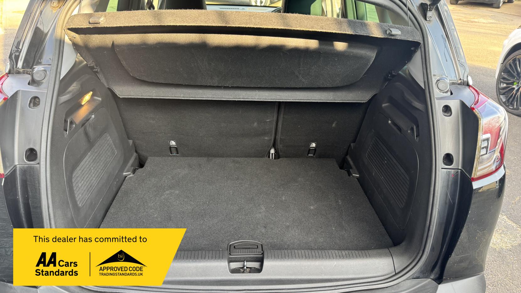 Vauxhall Crossland X 1.2 Elite Nav SUV 5dr Petrol Manual Euro 6 (83 ps)