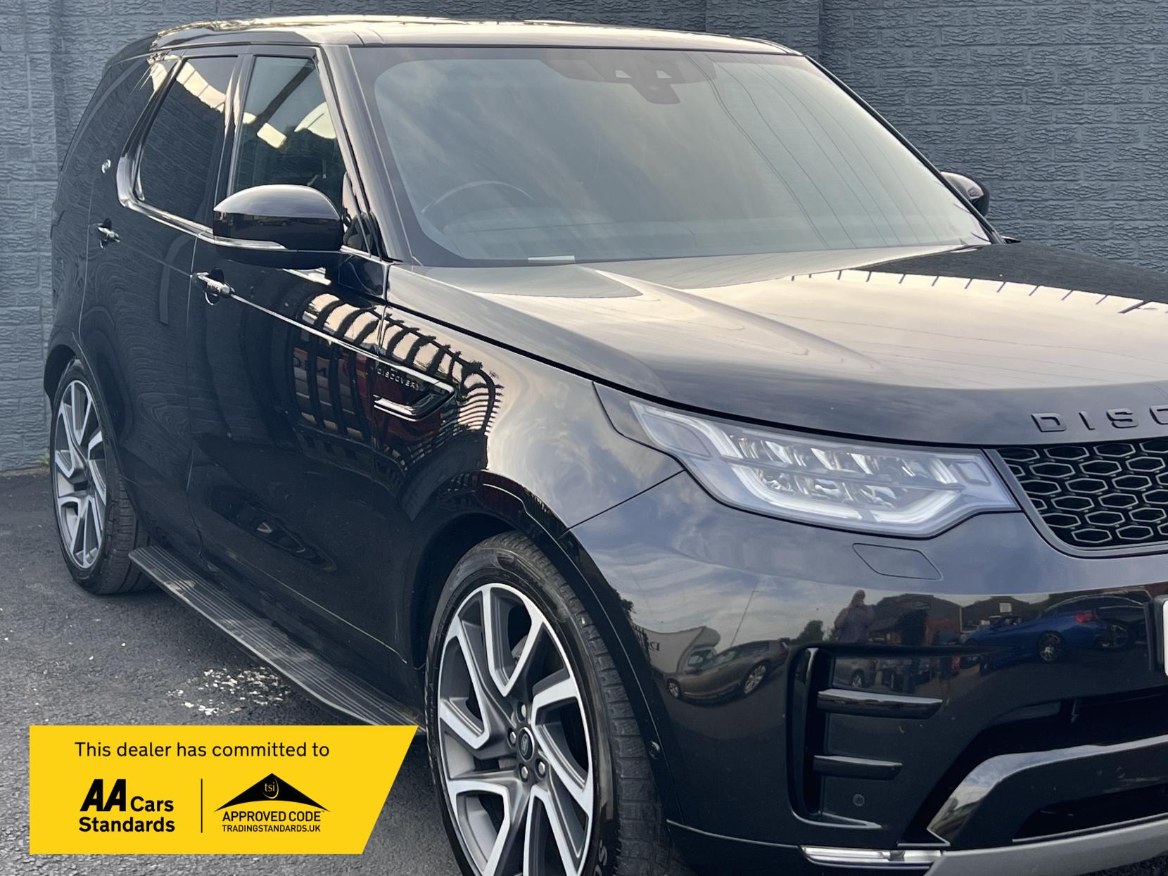 Land Rover Discovery 3.0 SD V6 HSE LCV 5dr Diesel Auto 4WD Euro 6 (s/s) (306 ps)