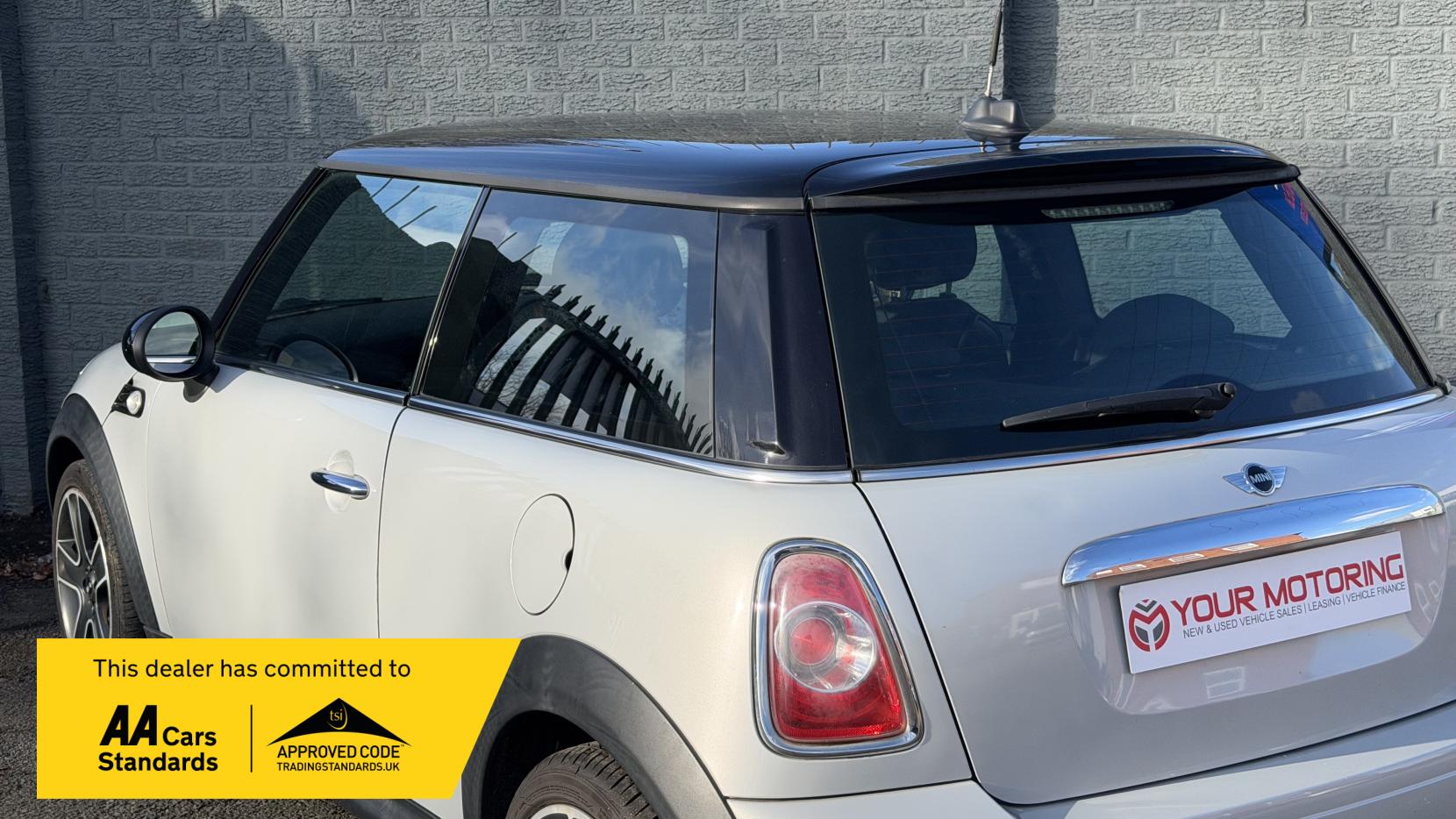 MINI Hatch 1.6 Cooper Soho Hatchback 3dr Petrol Manual Euro 5 (s/s) (122 ps)