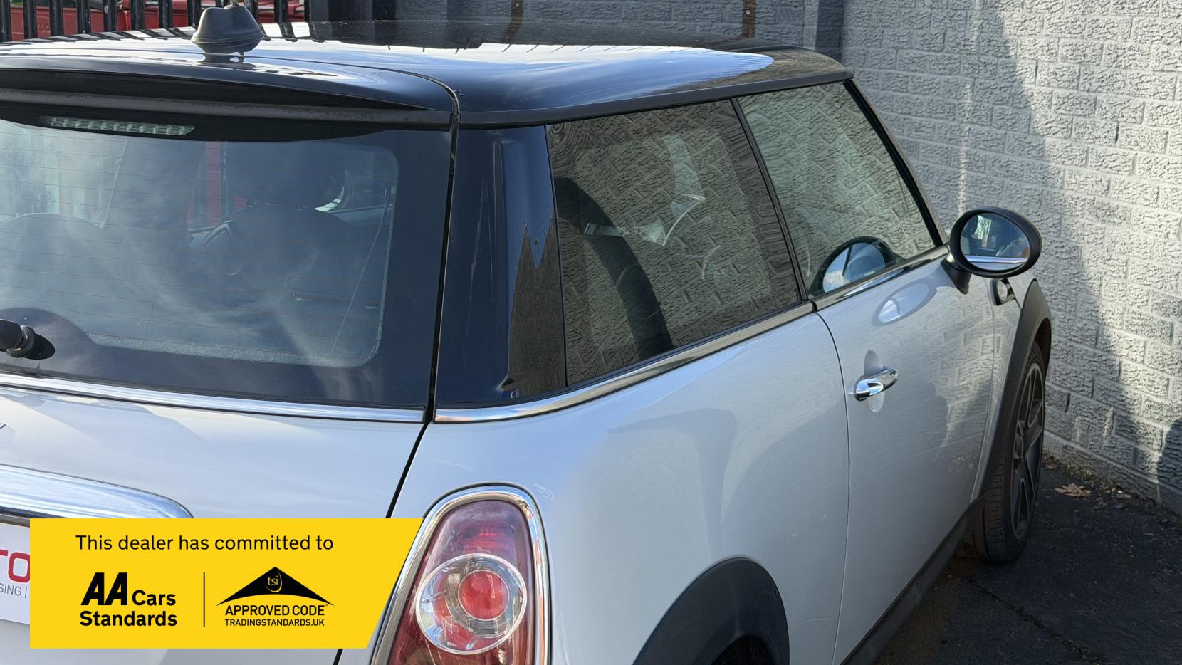 MINI Hatch 1.6 Cooper Soho Hatchback 3dr Petrol Manual Euro 5 (s/s) (122 ps)
