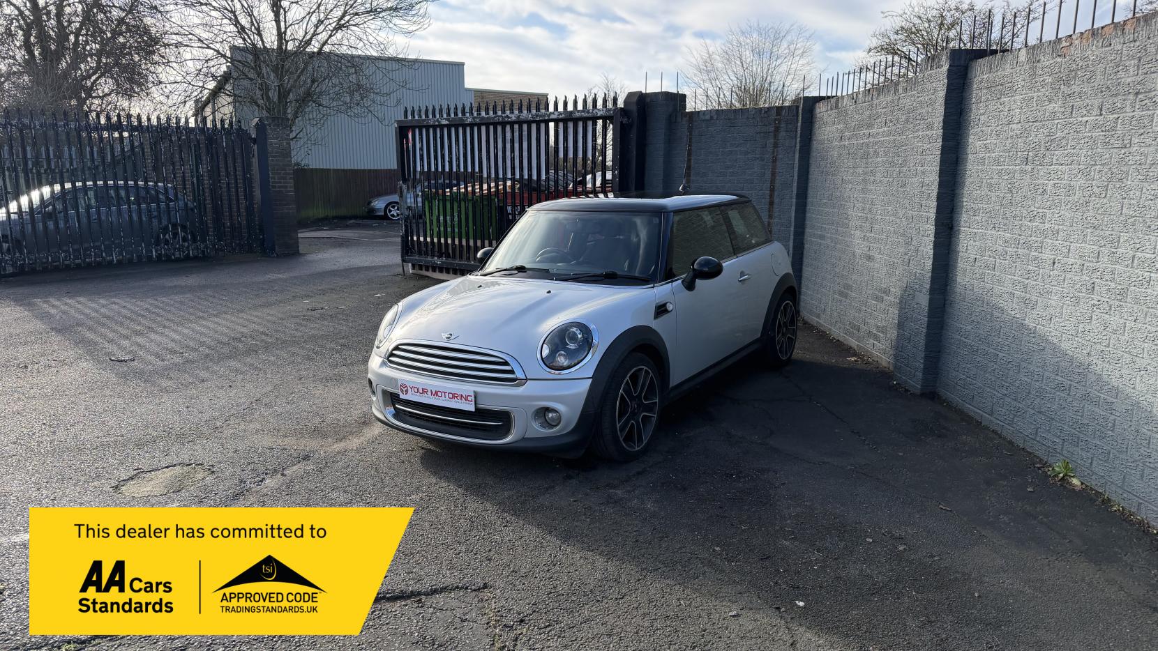 MINI Hatch 1.6 Cooper Soho Hatchback 3dr Petrol Manual Euro 5 (s/s) (122 ps)