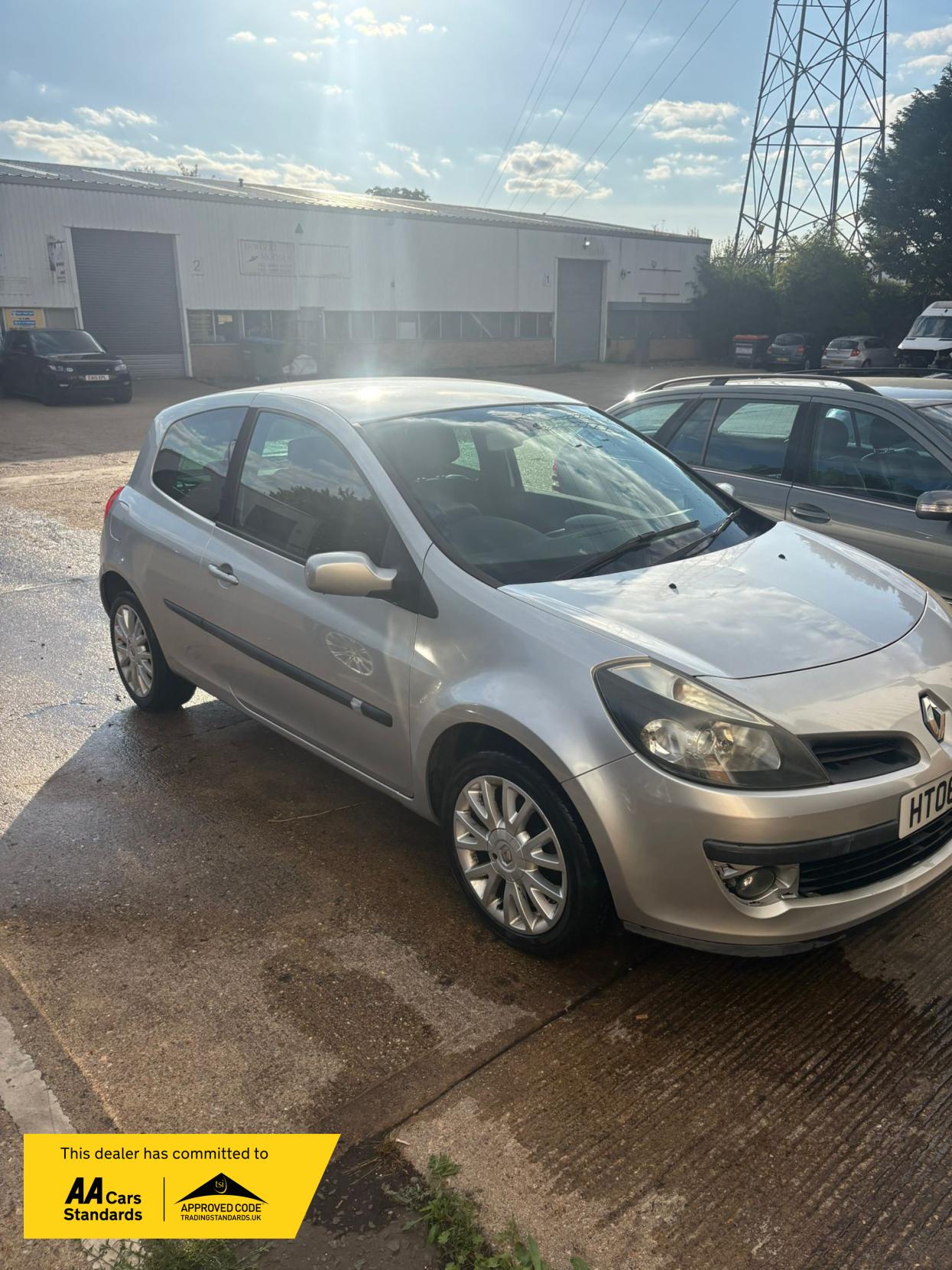 Renault Clio 1.4 16v Dynamique S Hatchback 3dr Petrol Manual (158 g/km, 98 bhp)