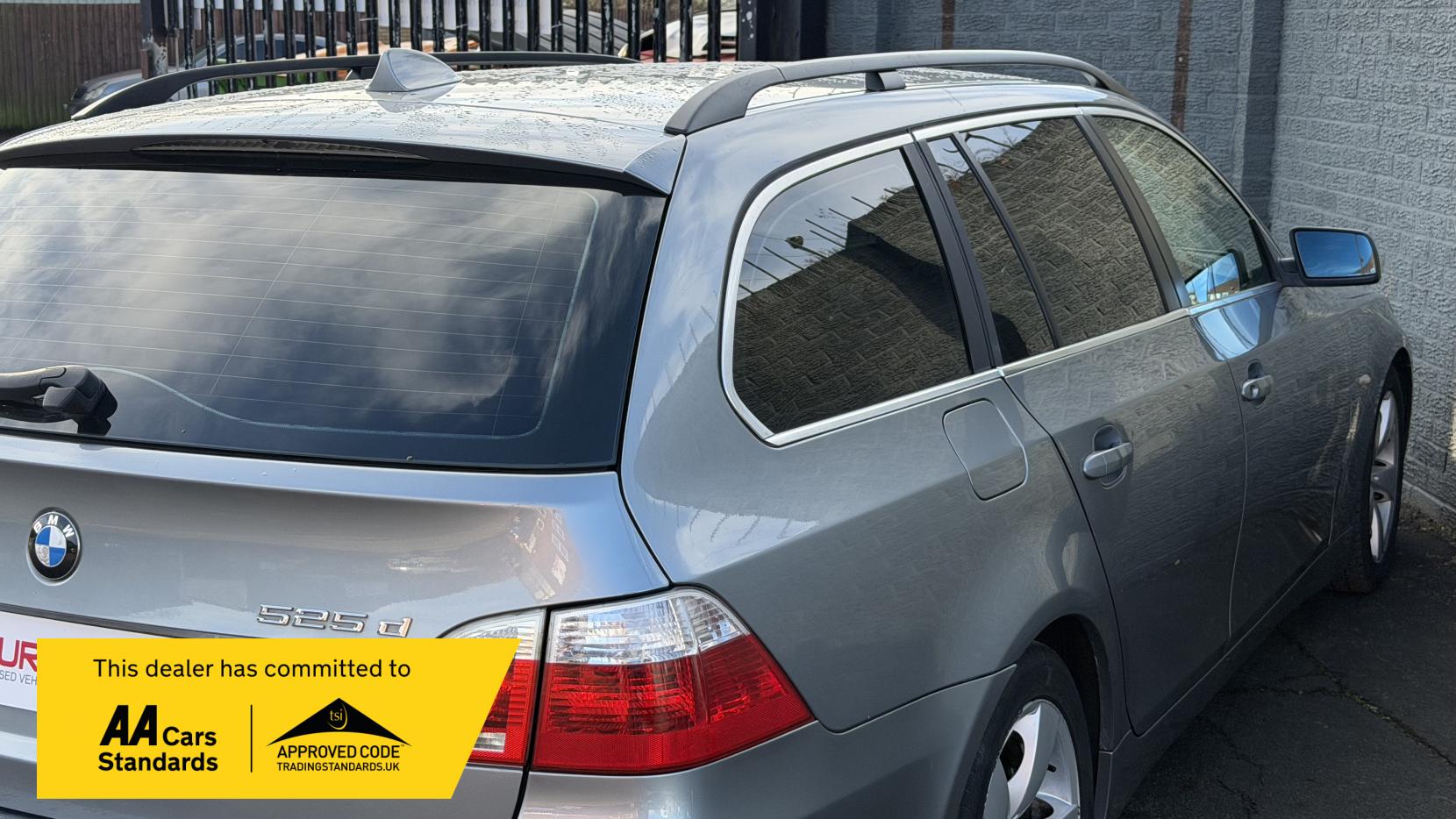 BMW 5 Series 2.5 525d SE Touring 5dr Diesel Auto Euro 4 (177 ps)