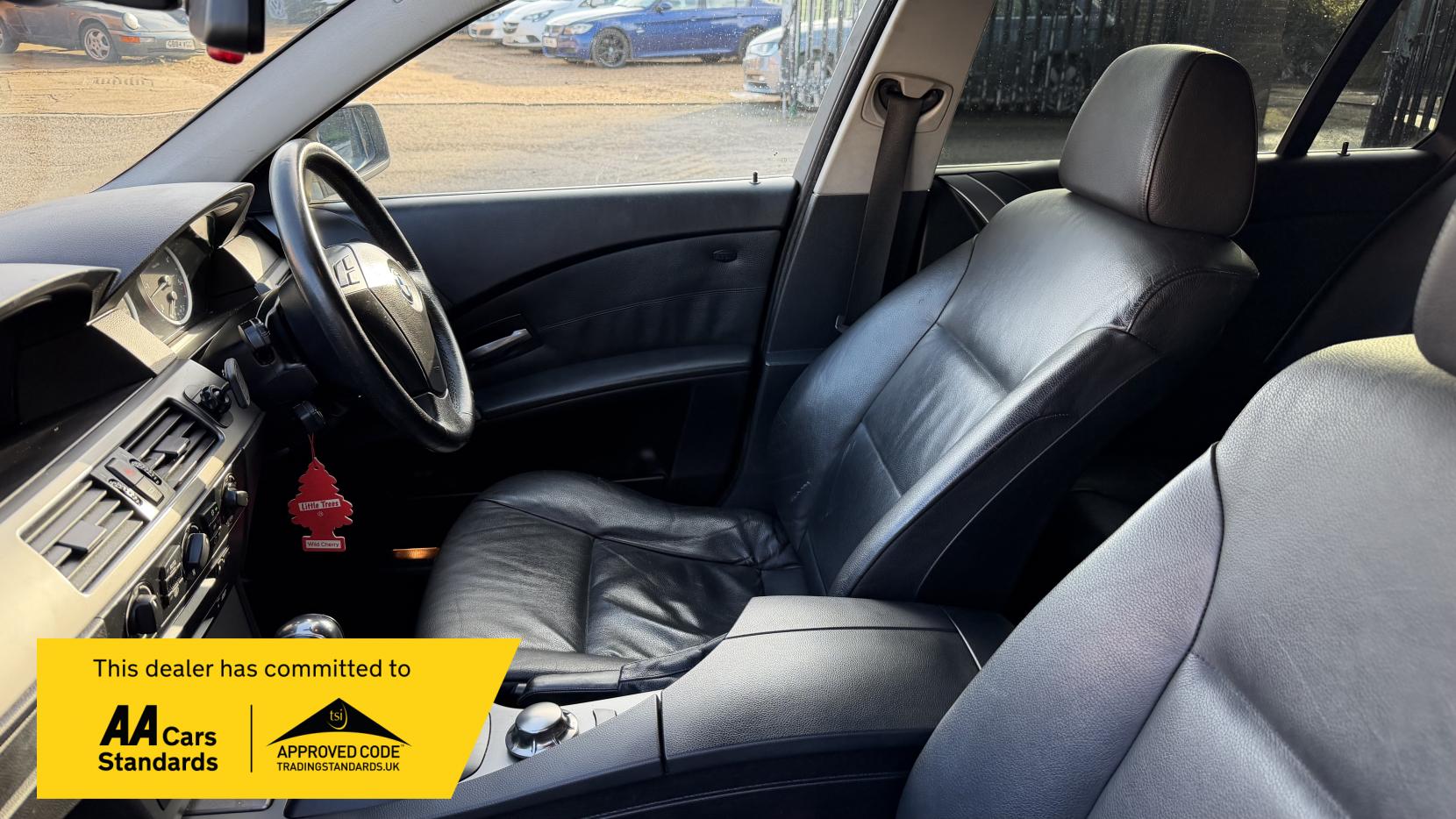 BMW 5 Series 2.5 525d SE Touring 5dr Diesel Auto Euro 4 (177 ps)