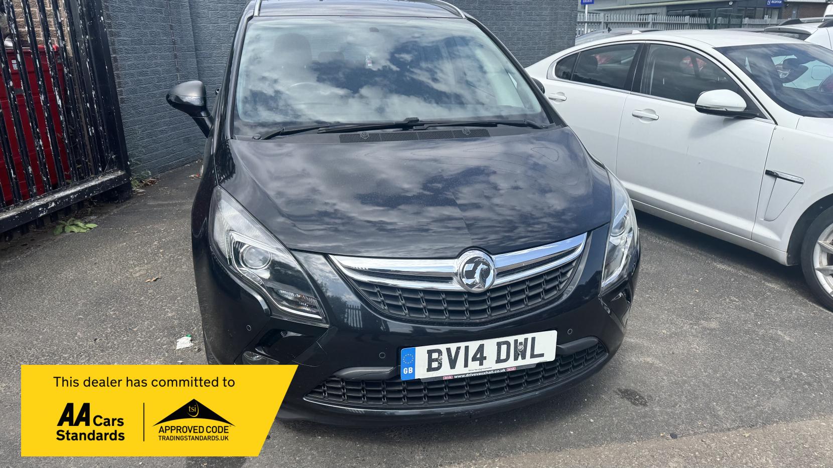 Vauxhall Zafira Tourer 2.0 CDTi SRi MPV 5dr Diesel Manual Euro 5 (130 ps)