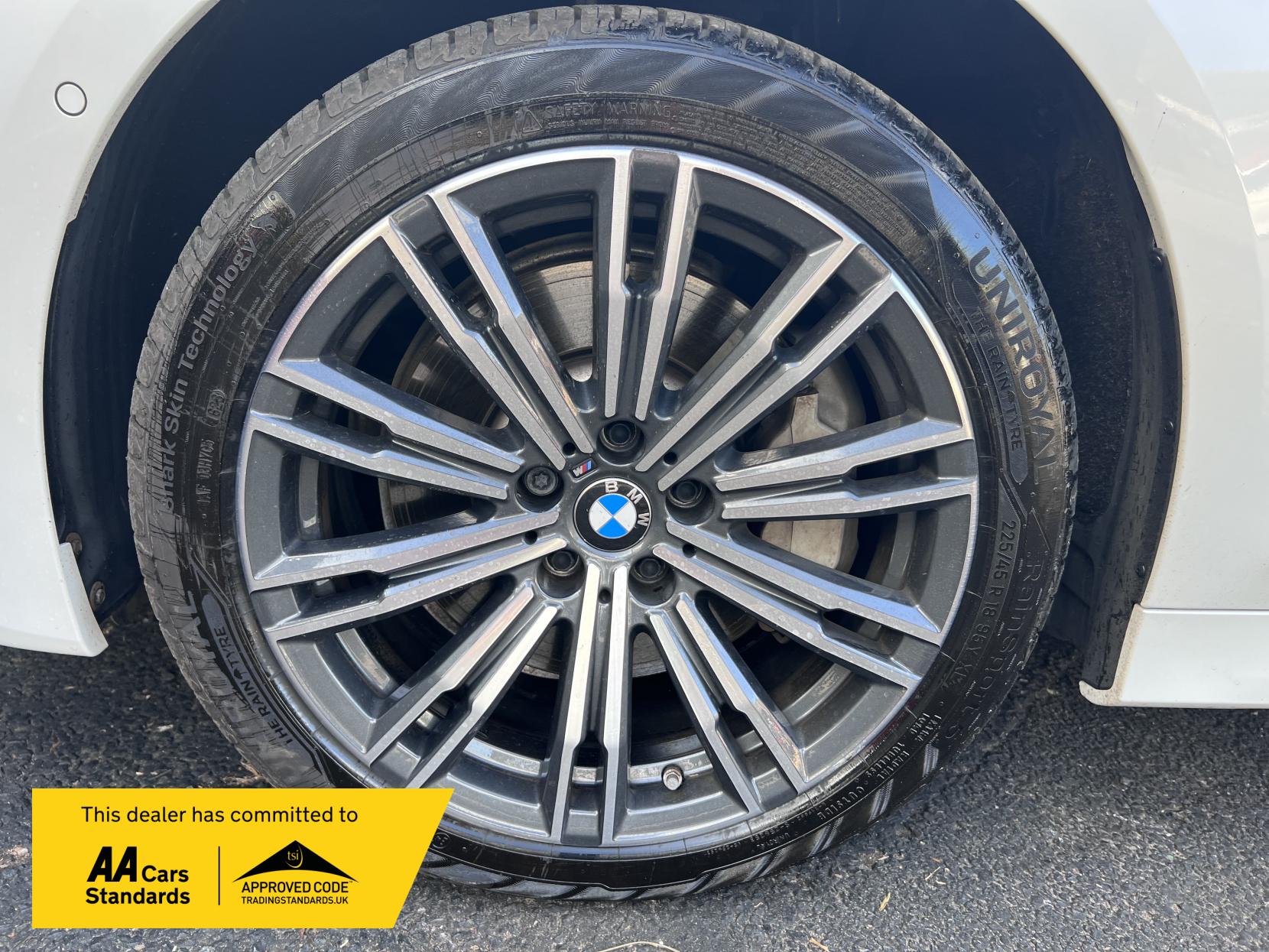 BMW 3 Series 2.0 330e 12kWh M Sport Saloon 4dr Petrol Plug-in Hybrid Auto Euro 6 (s/s) (292 ps)