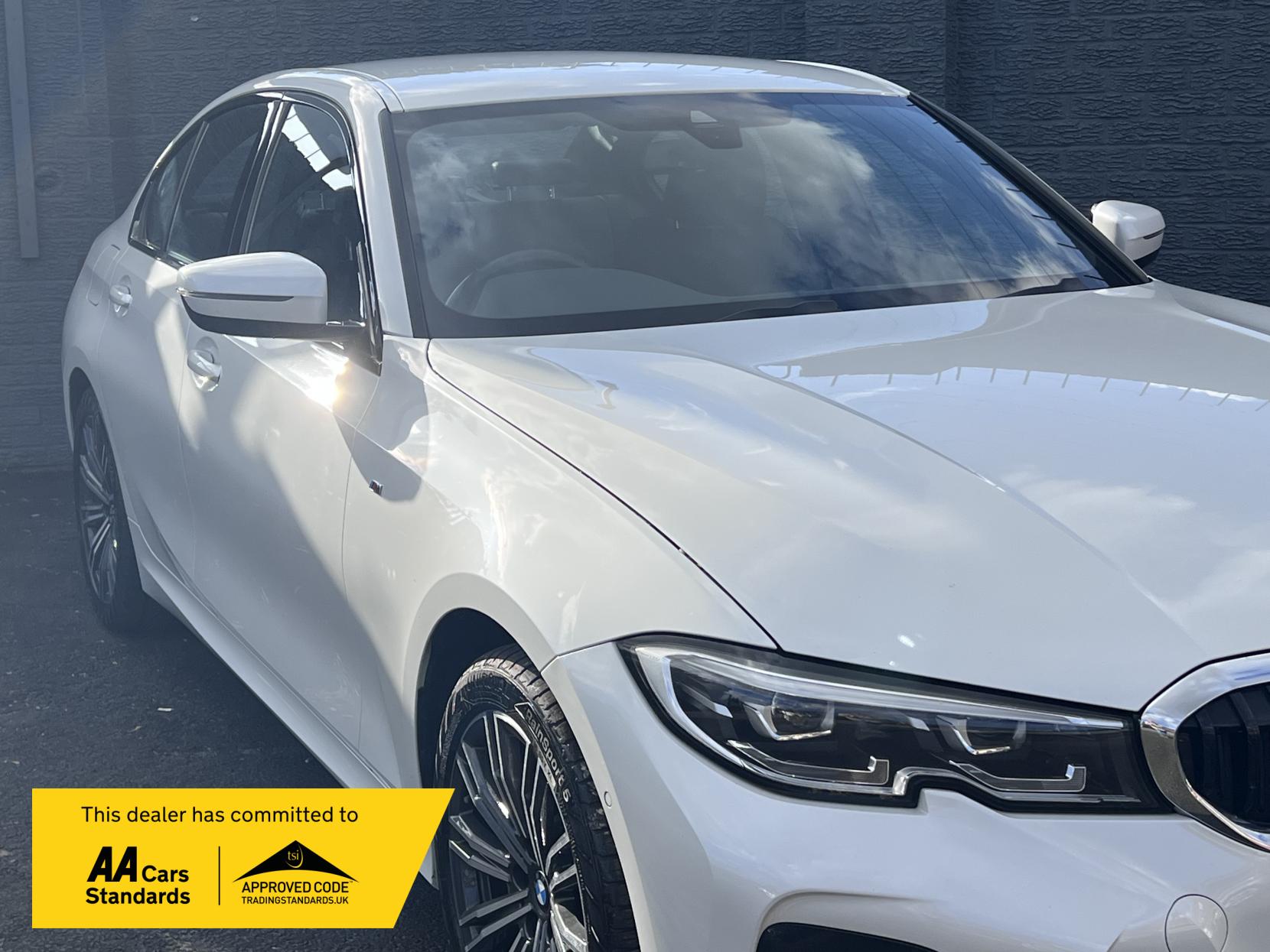 BMW 3 Series 2.0 330e 12kWh M Sport Saloon 4dr Petrol Plug-in Hybrid Auto Euro 6 (s/s) (292 ps)
